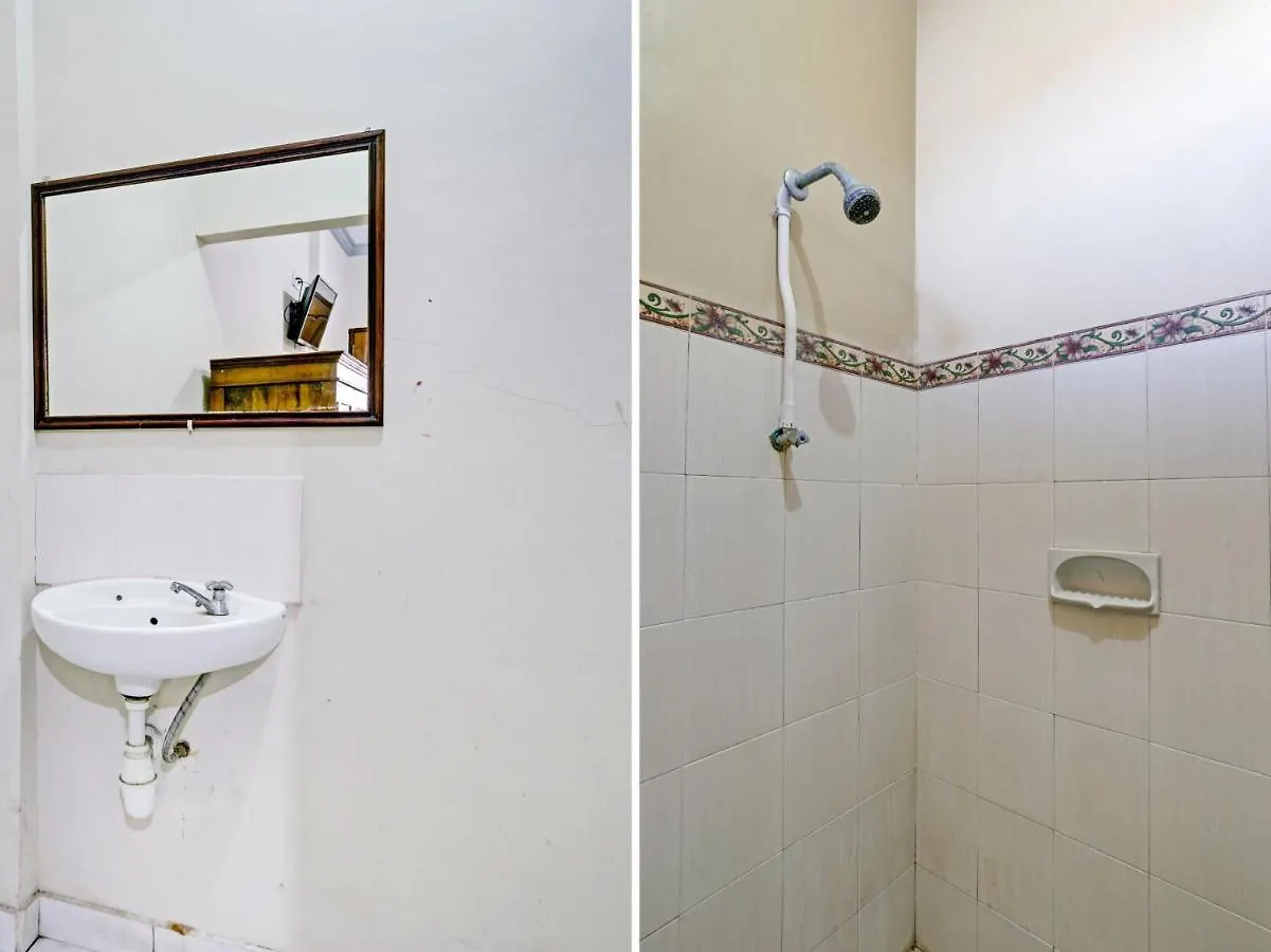 Hotel Oyo 90520 Kuta Family Guest House Denpasar
