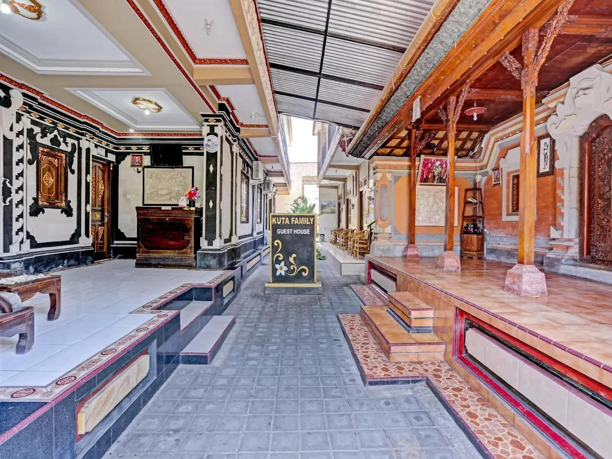 Oyo 90520 Kuta Family Guest House Denpasar  0*, Denpasar (Bali)